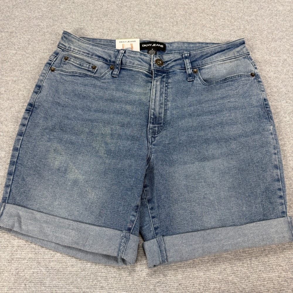 DKNY Jeans Womens Light Wash Denim Cuffed Shorts Size 6